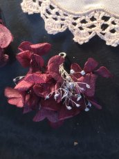 画像2: 2本   紫陽花&かすみ草 プリザーブドフラワーミニブーケチャーム パープル&シルバー (2)